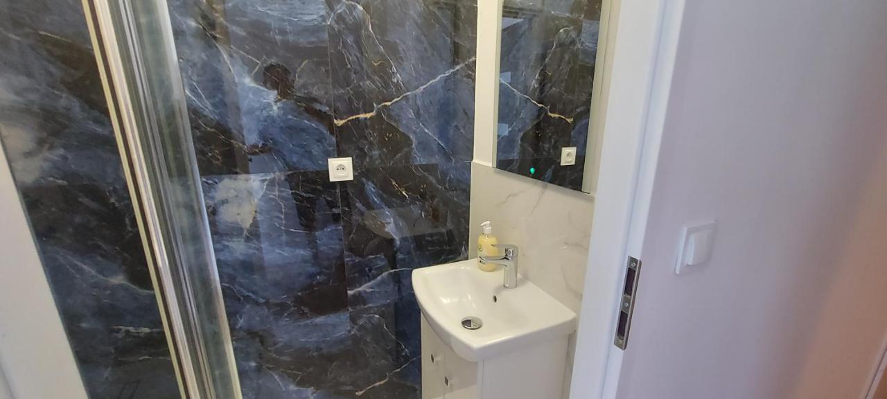 New Space 30% Off, Self Chieck-in, Netflix Apartment Rzeszów