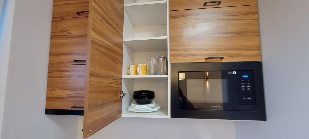 New Space 30% Off, Self Chieck-in, Netflix Apartment *