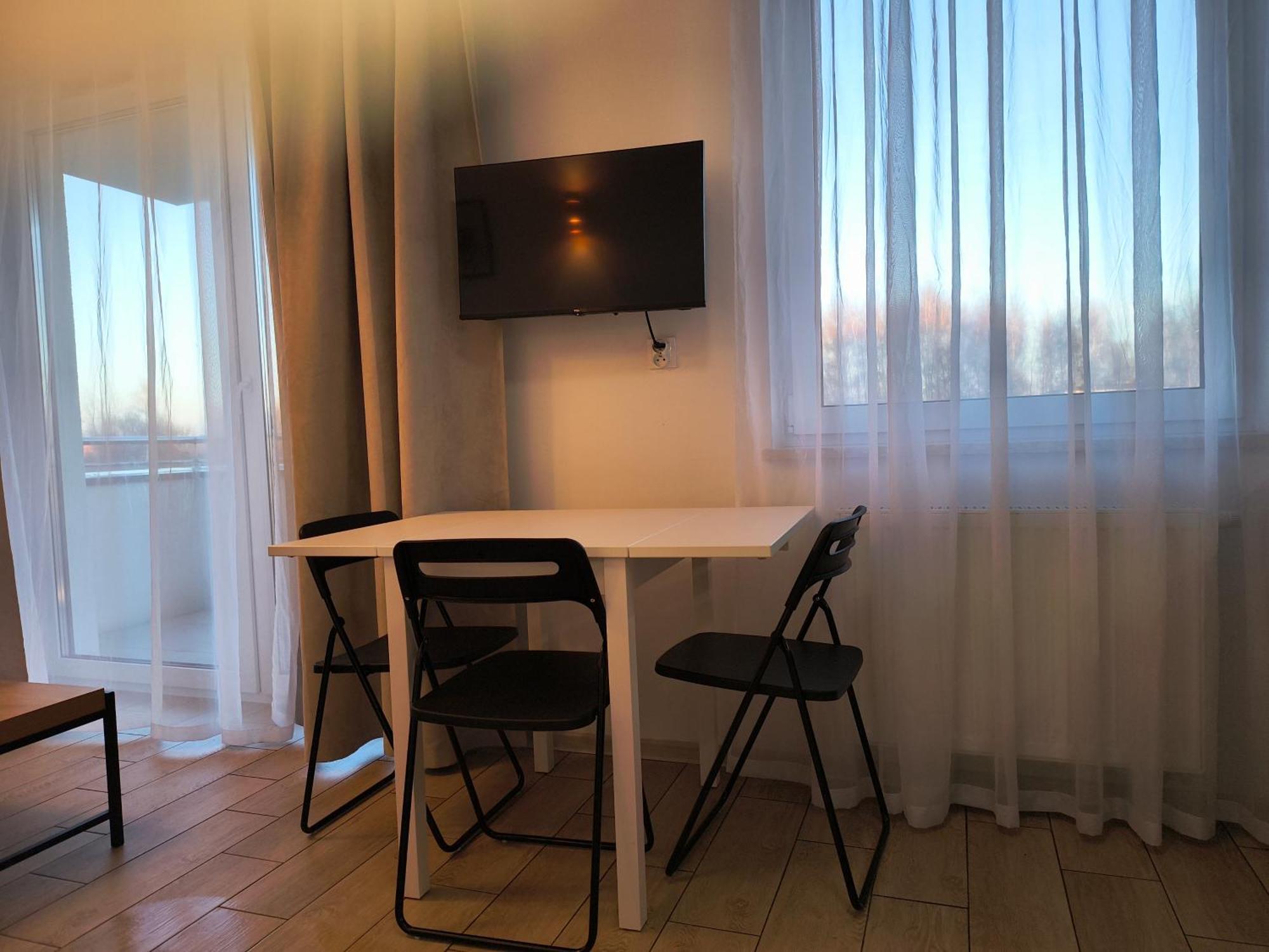 New Space 30% Off, Self Chieck-in, Netflix * Rzeszów