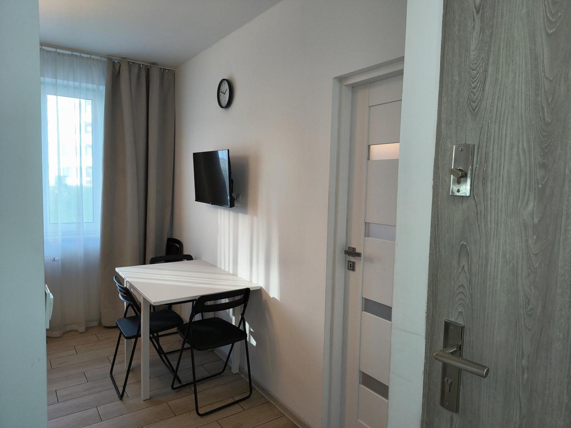 New Space 30% Off, Self Chieck-in, Netflix Apartment *